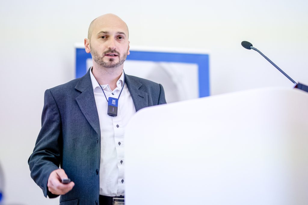 FZU Konference 077